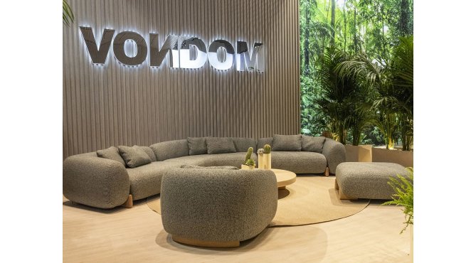 Vondom на выставке Salone del Mobile.Milano 2023